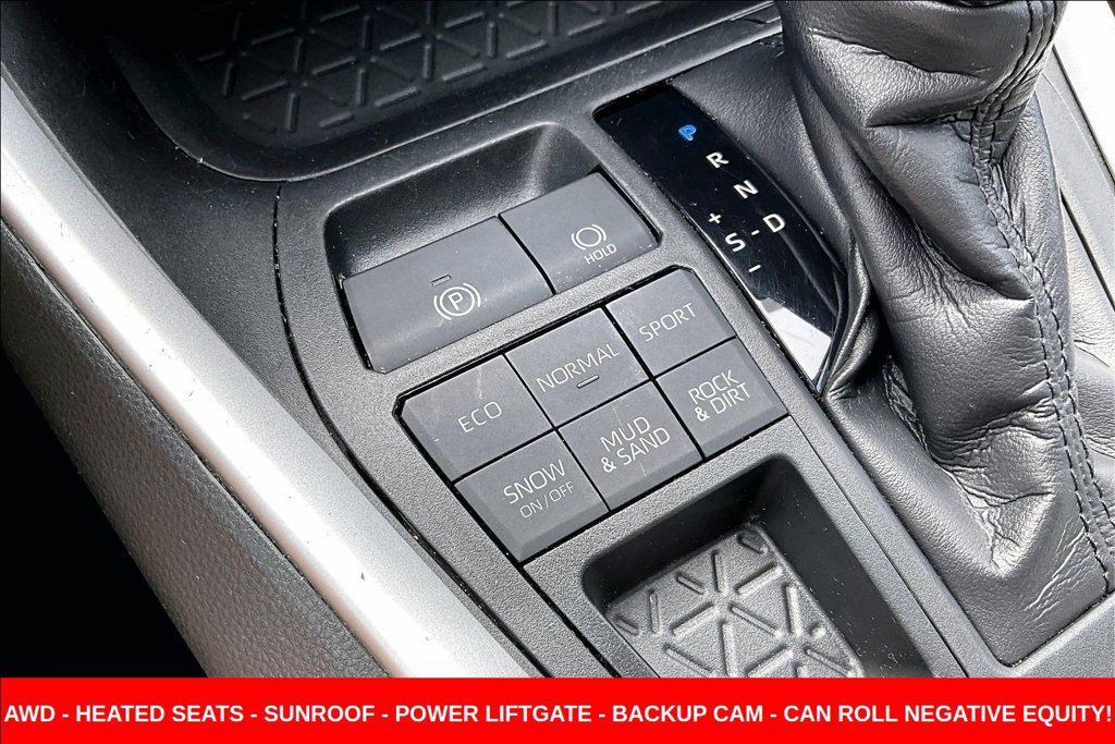 Used 2020 Toyota RAV4 XLE Premium AWD/4WD image 15