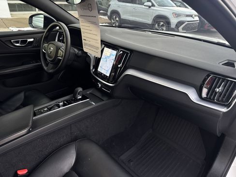 Used 2023 Volvo S60 B5 Plus w/ Climate Package image 30