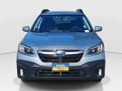 Used 2020 Subaru Outback Premium image 2