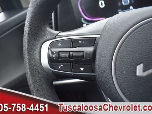 Used 2024 Kia Sportage LX image 25
