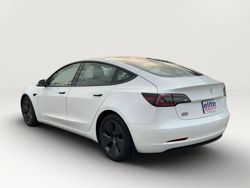 Used 2023 Tesla Model 3 Standard Range image 5