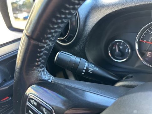 Used 2018 Jeep Wrangler Unlimited Rubicon image 22