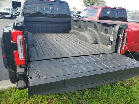 New 2026 Ford F450 Platinum w/ Platinum Plus Package image 8