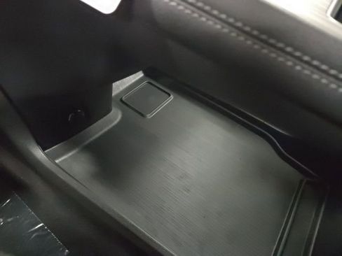 New 2026 Toyota Sienna XLE image 32