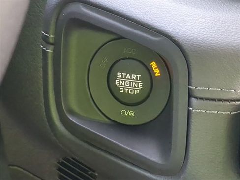 New 2025 Jeep Wrangler Unlimited Rubicon image 32