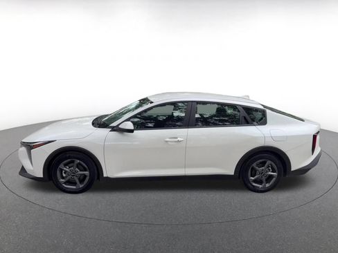 Used 2025 Kia K4 FWD image 9