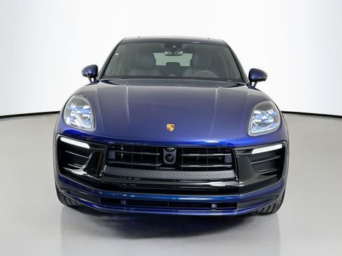 Certified 2026 Porsche Macan image 10