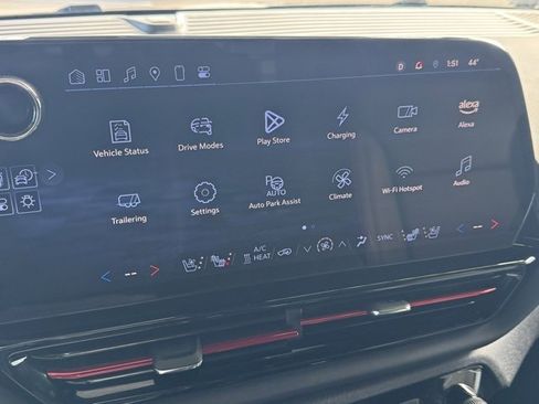 Certified 2024 Chevrolet Silverado EV RST image 25