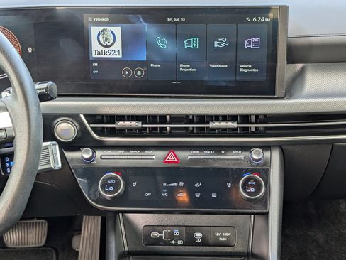 Used 2025 Hyundai Sonata SEL FWD image 16