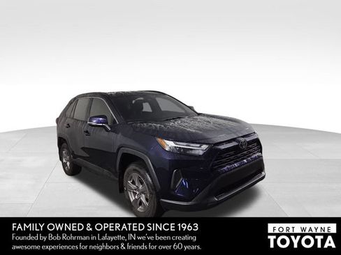 Used 2025 Toyota RAV4 XLE AWD/4WD image 4