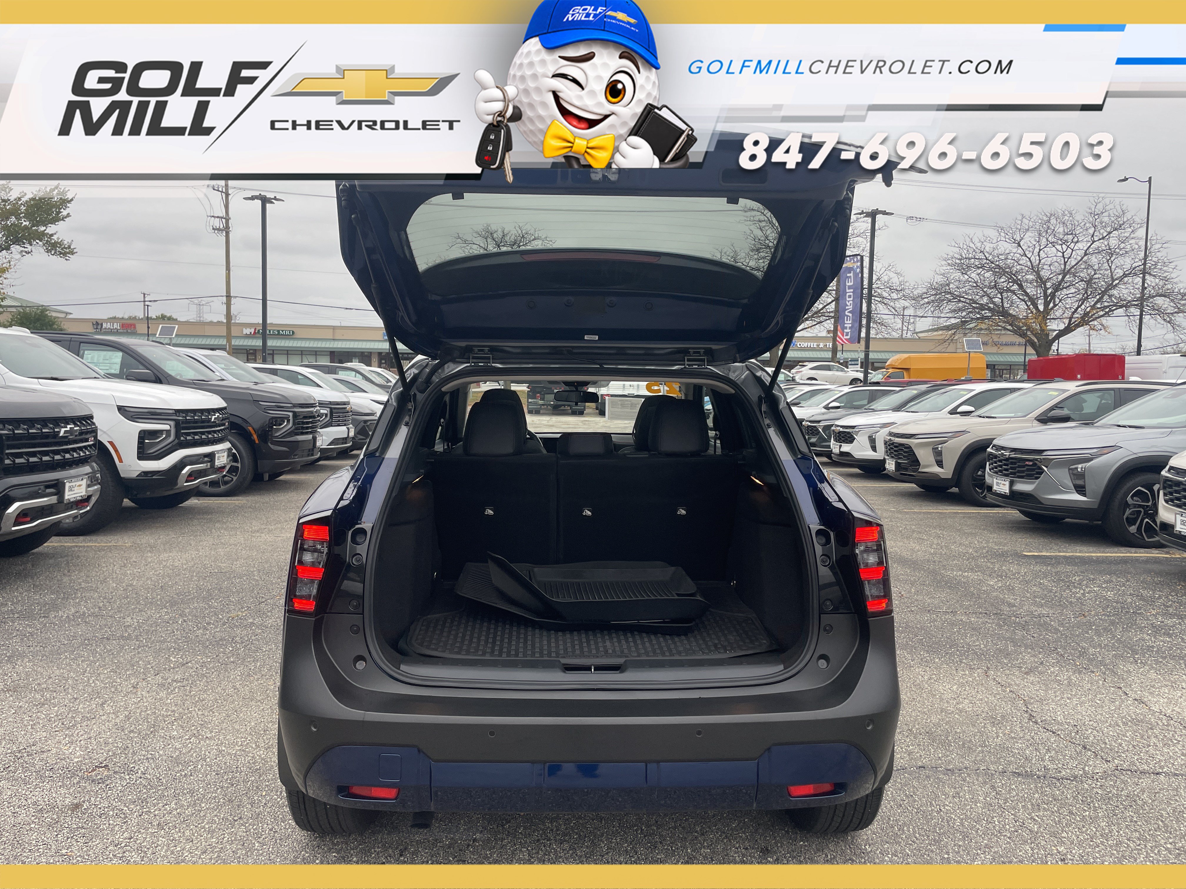 Used 2025 Nissan Kicks SR w/ SR Premium Package AWD/4WD image 11