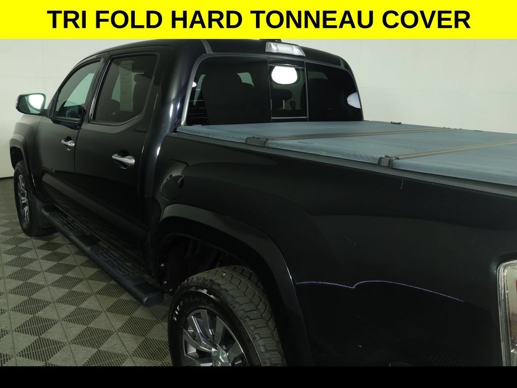 Used 2021 Toyota Tacoma Limited w/ Blackout Package (TMS) AWD/4WD image 12