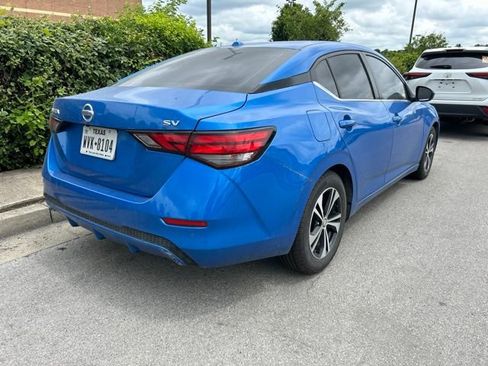 Used 2022 Nissan Sentra SV FWD image 3