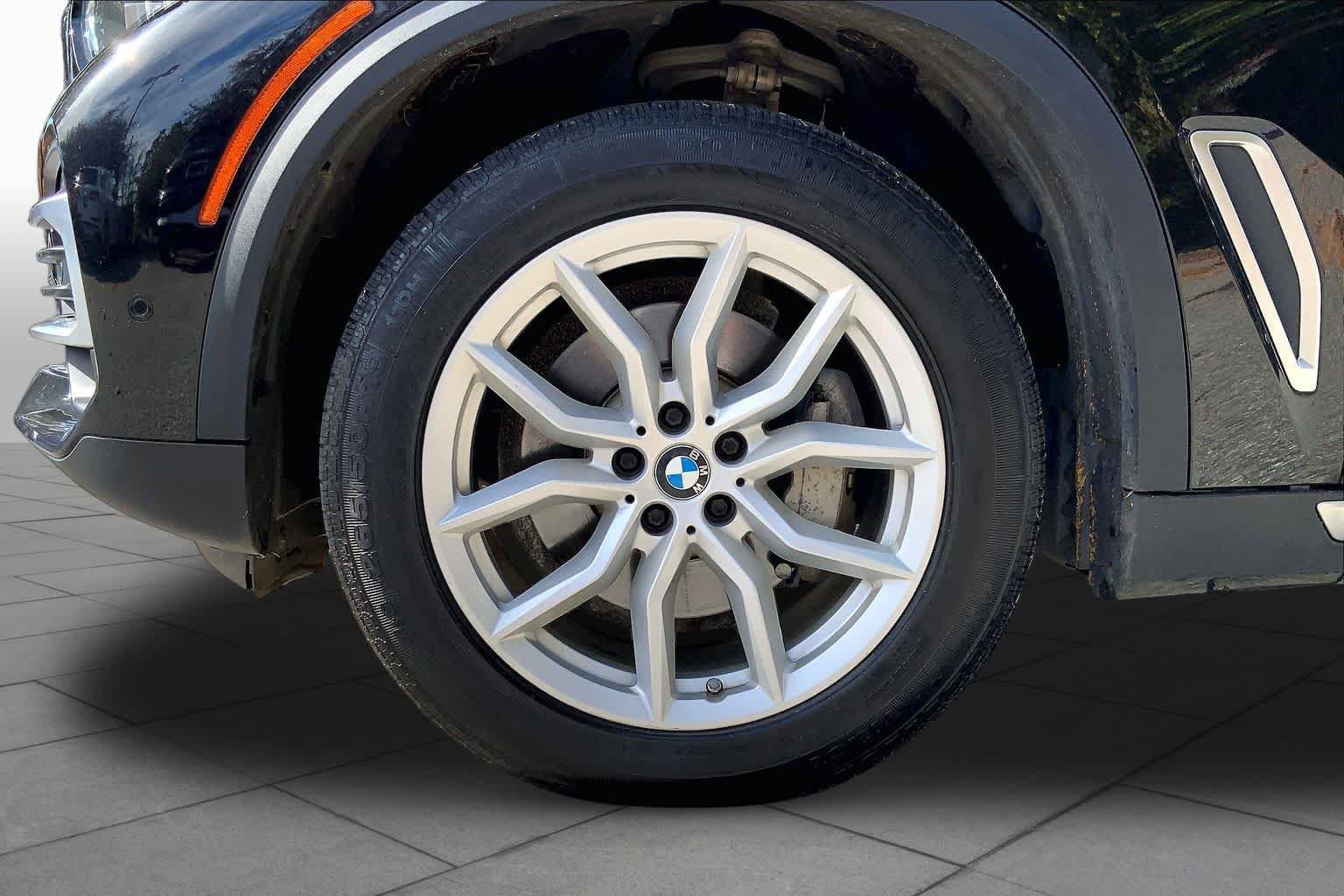Used 2020 BMW X5 xDrive40i w/ Convenience Package AWD/4WD image 10