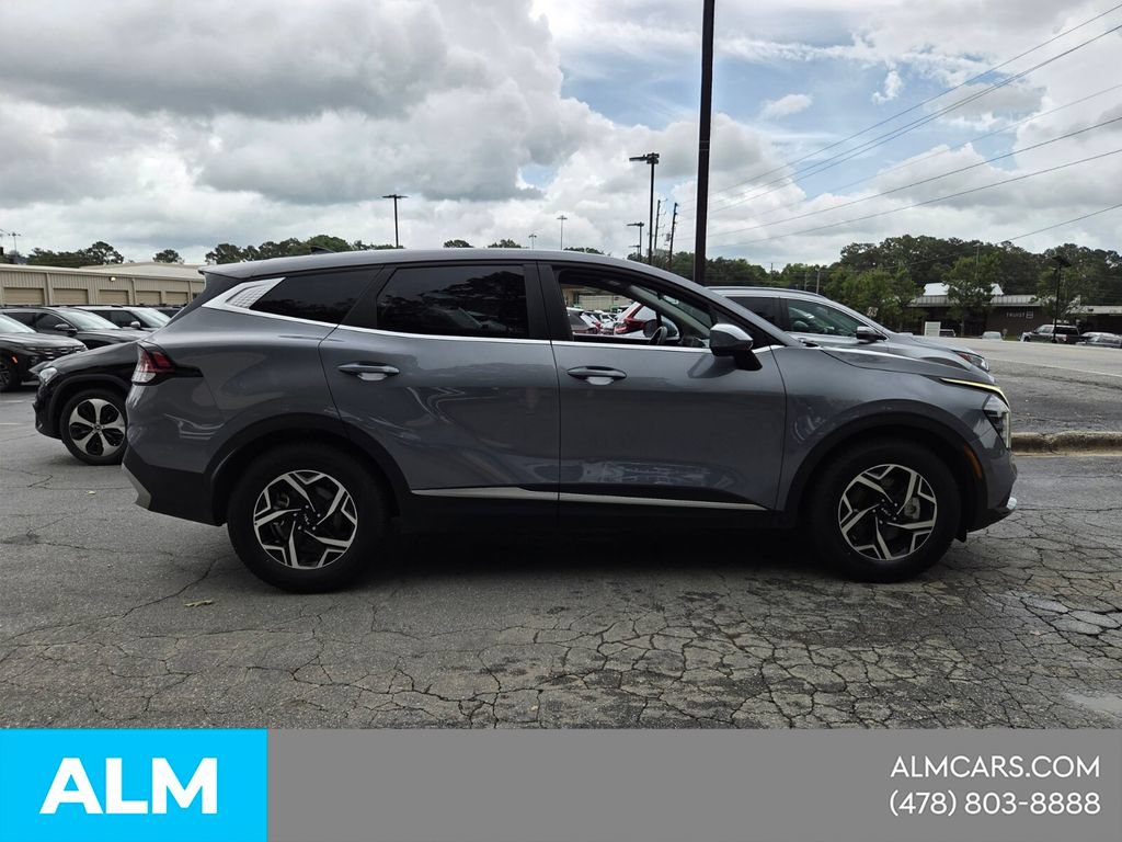 Used 2025 Kia Sportage LX FWD image 13