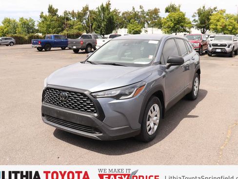 Certified 2022 Toyota Corolla Cross L FWD image 1