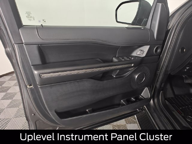 Used 2020 Ford Expedition XLT w/ Equipment Group 202A AWD/4WD image 40