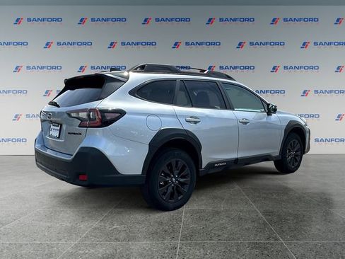Used 2024 Subaru Outback Onyx Edition AWD/4WD image 5