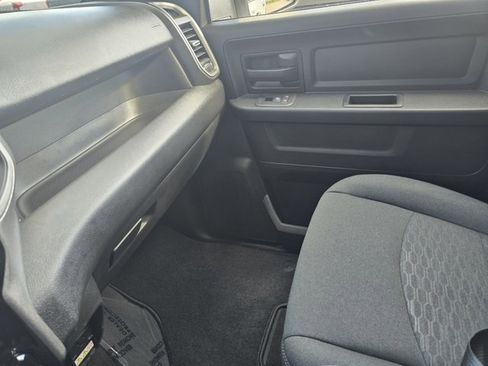 New 2025 RAM 2500 Tradesman image 17