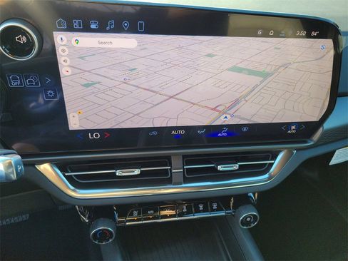 New 2026 Chevrolet Equinox EV LT image 8