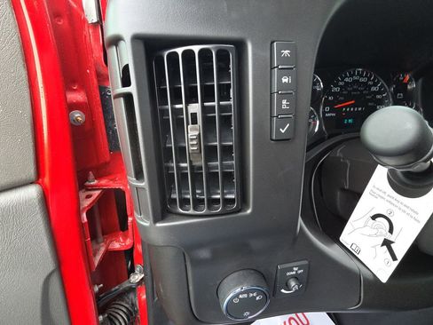 New 2026 Chevrolet Express 3500 image 19