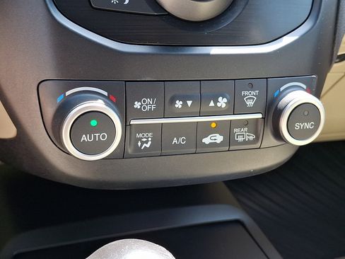 Used 2016 Acura RDX AWD image 16