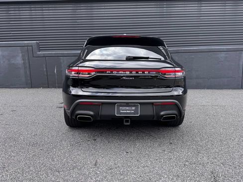 Certified 2026 Porsche Macan AWD/4WD image 9
