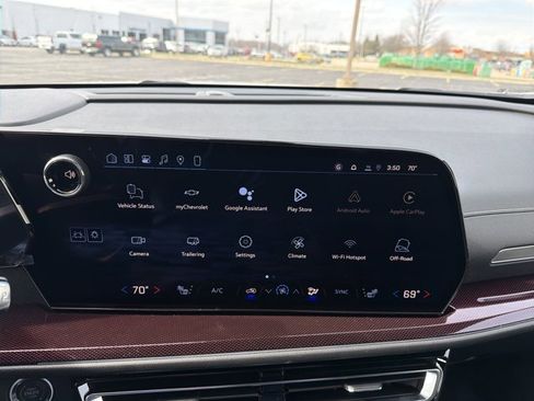 New 2026 Chevrolet Traverse Z71 image 17