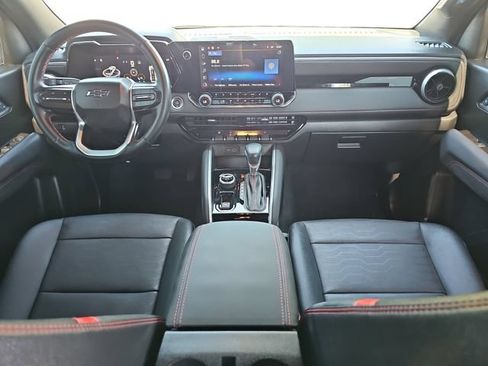 Used 2024 Chevrolet Colorado Z71 w/ Z71 Convenience Package 2 AWD/4WD image 11