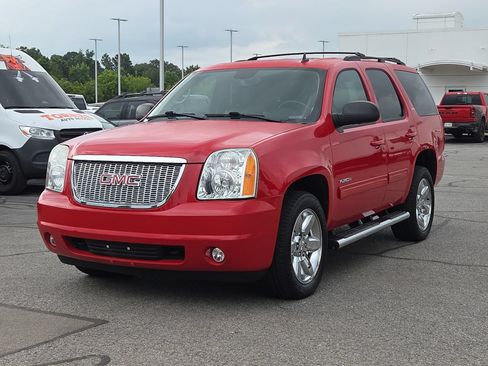 Certified 2014 GMC Yukon SLT AWD/4WD image 3