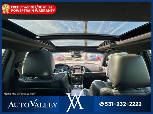 Used 2020 Chrysler 300 S image 28