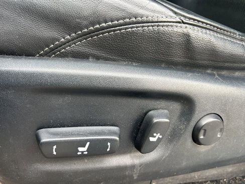 Used 2016 Toyota 4Runner Limited image 10