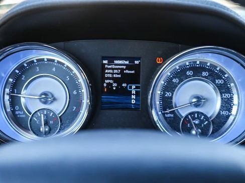 Used 2014 Chrysler 300 RWD image 16