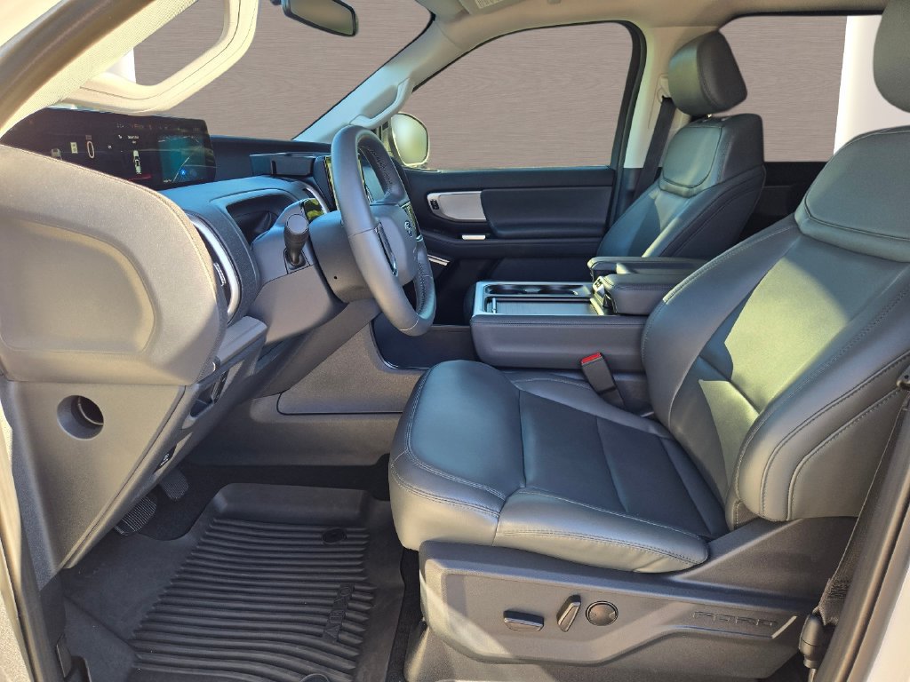 Used 2026 Ford Expedition Active RWD image 24