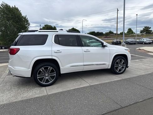 Used 2019 GMC Acadia Denali w/ Technology Package AWD/4WD image 4