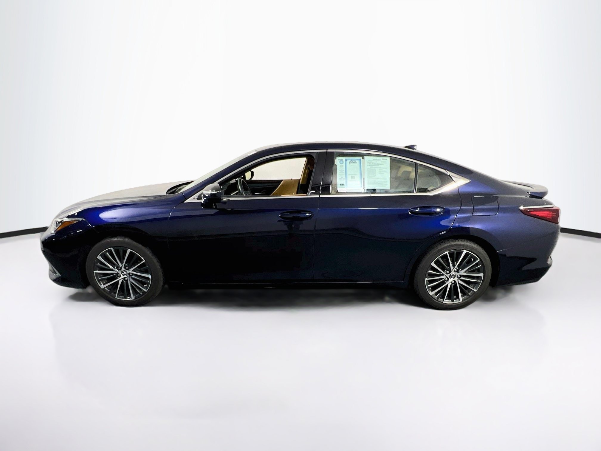 Used 2023 Lexus ES 350 w/ Premium Package FWD image 8