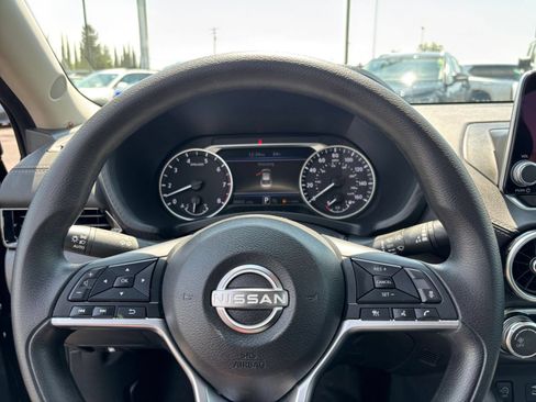 Used 2025 Nissan Sentra SV FWD image 25