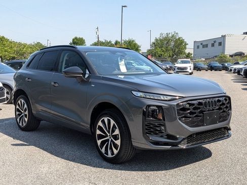 New 2026 Audi Q3 quattro 2.0T AWD/4WD image 7