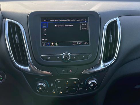 Used 2024 Chevrolet Equinox LT image 15