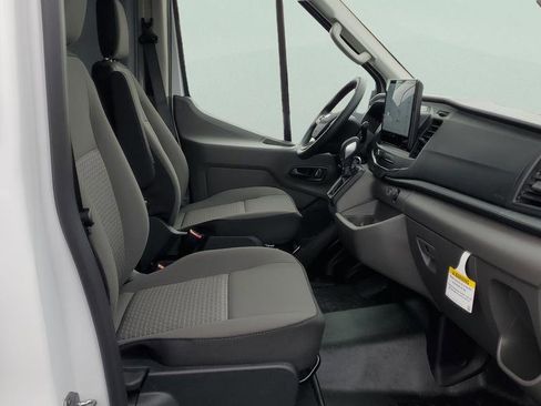 New 2026 Ford Transit 250 148 Medium Roof RWD image 22