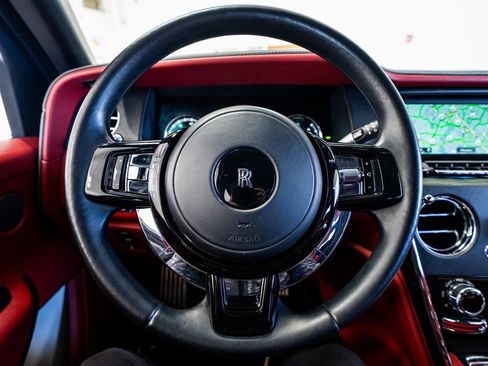 Used 2022 Rolls-Royce Cullinan image 43