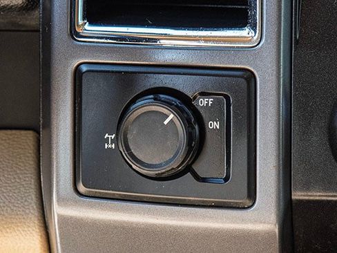 Used 2015 Ford F150 XLT w/ Equipment Group 301A Mid RWD image 19