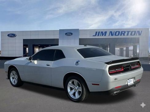 Used 2023 Dodge Challenger SXT RWD image 7