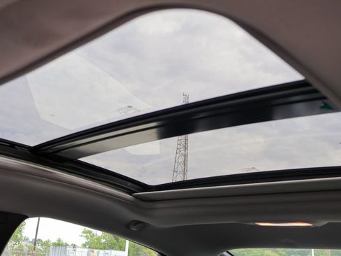 Used 2024 Chevrolet Malibu LT image 11