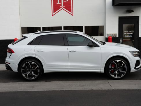 Used 2023 Audi RS Q8 image 58