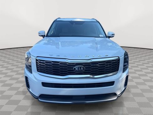 Used 2020 Kia Telluride S FWD image 3
