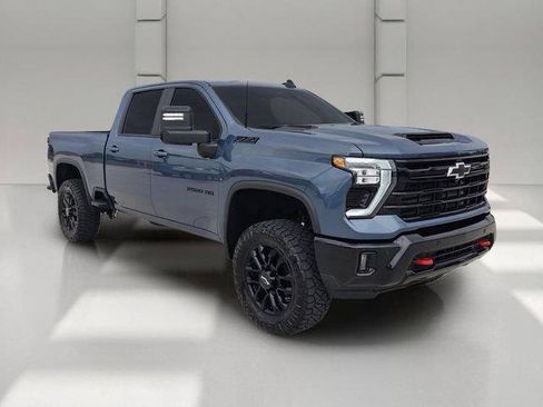 Used 2025 Chevrolet Silverado 2500 LT w/ Trail Boss Package AWD/4WD image 7