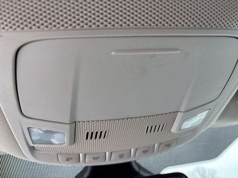 Used 2021 Ford Edge SEL w/ Convenience Package image 27