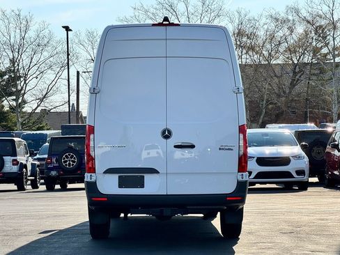 Used 2025 Mercedes-Benz Sprinter 2500 image 7