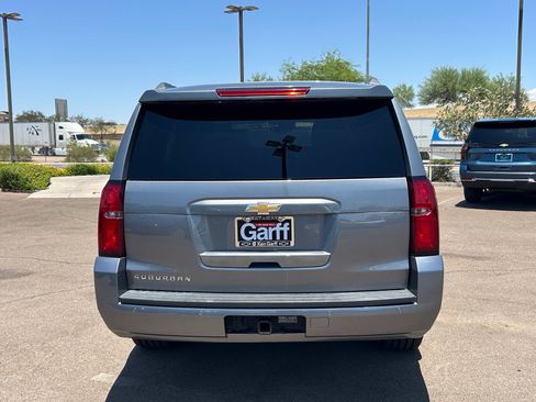 Used 2020 Chevrolet Suburban LT AWD/4WD image 4